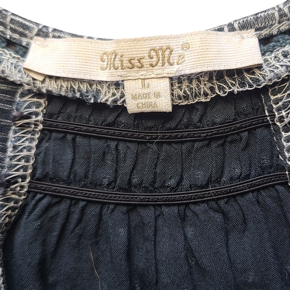 Miss Me By Buckle Womens Rhinestone Embellished Ombre Geometric Top – Size Large - Picture 2 of 9